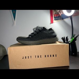 No bull Knit Runners - size 11.5